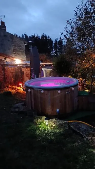 Holiday home Le Petit Paradis Aux Volets Bleus Villa Grazac